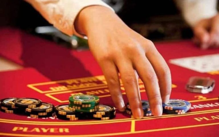 Giới thiệu về baccarat và sự phổ biến của trò chơi này